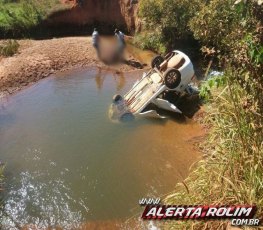 ACIDENTE - Homem morre após carro capotar 