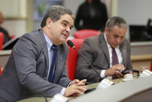 Aélcio da TV comemora retomada das obras de reconstrução da 319