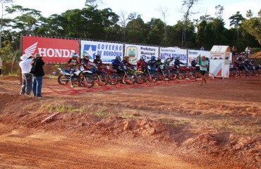 Mais de 4 mil pessoas prestigiaram Etapa de Abertura do Campeonato Estadual de Velocross em Rolim de Moura