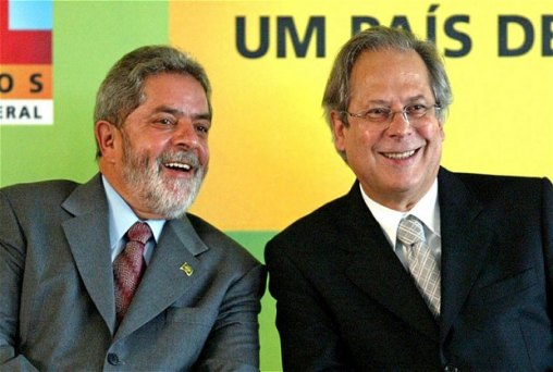  FALTA O CHEFE - Polícia Federal prende José Dirceu em Brasília