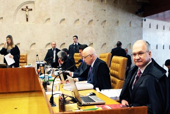 Ministro do STF nega pedido de suspensão do processo de impeachment