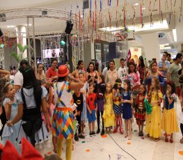 ‘Bailinho da Aurora’ é opção de carnaval infantil no PVH Shopping