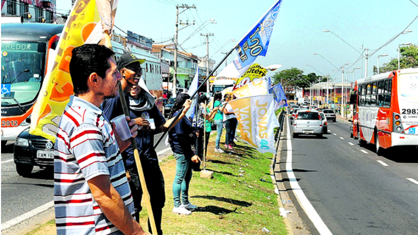 CABO ELEITORAL: Em que condições trabalham as formiguinhas nas ruas da capital