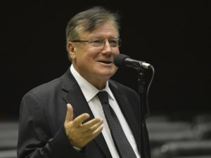 Deputado contempla capital com 1,5 milhão 