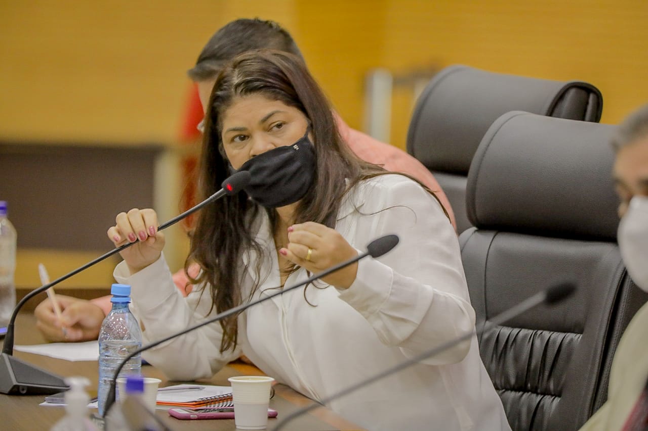 DEPUTADA: Cassia cobra providências acerca da falta de comida no Hospital de Base