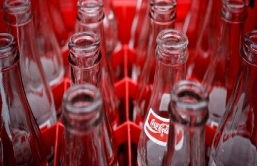 LESÃO - Garrafa cega homem e Coca-Cola tem de pagar R$ 60 mil