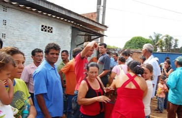 Produtores rurais invadem Ceron e cobram agilidade no Luz Para Todos