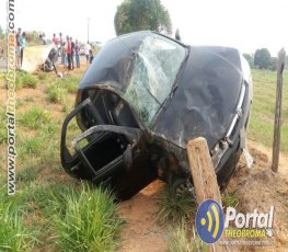 RO-133: Motorista capota carro após pneu de veículo estourar