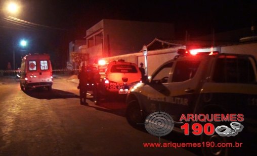 Mulher é encontrada morta com dinheiro na boca