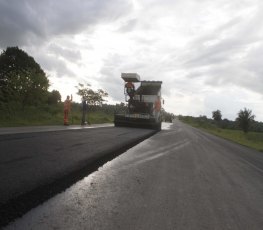 Obras de pavimentação garante melhoria da infraestrutura nos Municípios