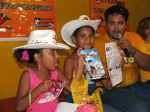 Trabalhos educativos do stand do Detran são destaques na XXII Expoari