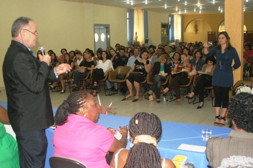 Educadores debatem diversidade étnico-racial