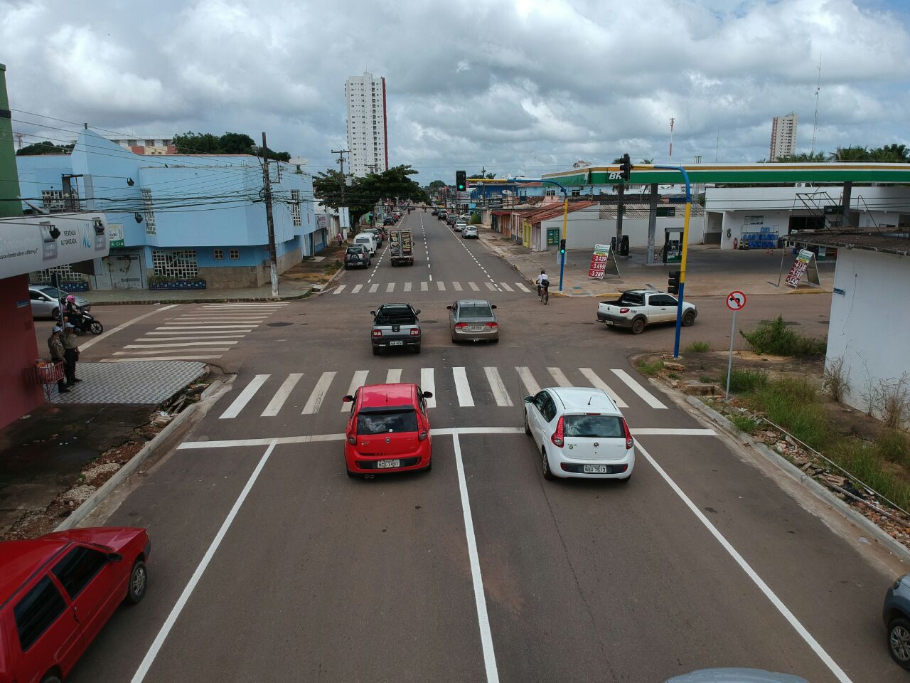 SINAL DE ALERTA: Rua Duque de Caxias agora é mão única sentido bairro-centro