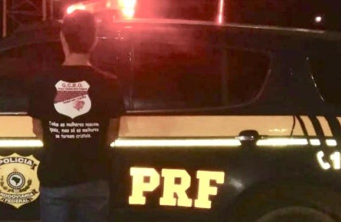 ALTERADO: PRF flagra caminhoneiro dirigindo sob influência de droga