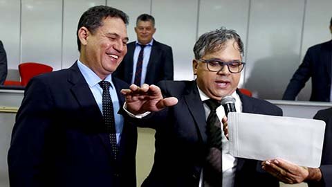 Geraldo da Rondônia é empossado deputado estadual pelo presidente da ALE-RO