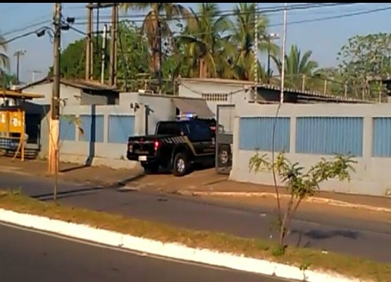 KAMIKASE 2 - Três pessoas são conduzidas a sede da Polícia Federal