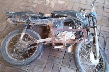 JI-PARANÁ – Dois adolescentes morrem ao bater motocicleta de frente com F-250