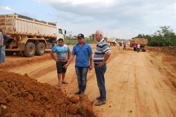 Airton Gurgacz visita obras do Anel Viário e se diz satisfeito