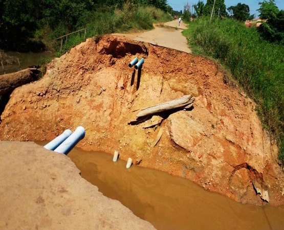 DESCASO – Bairro Triângulo sofre há seis meses com lentidão da prefeitura 