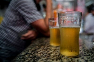 Homem morre após beber 7 litros de cerveja