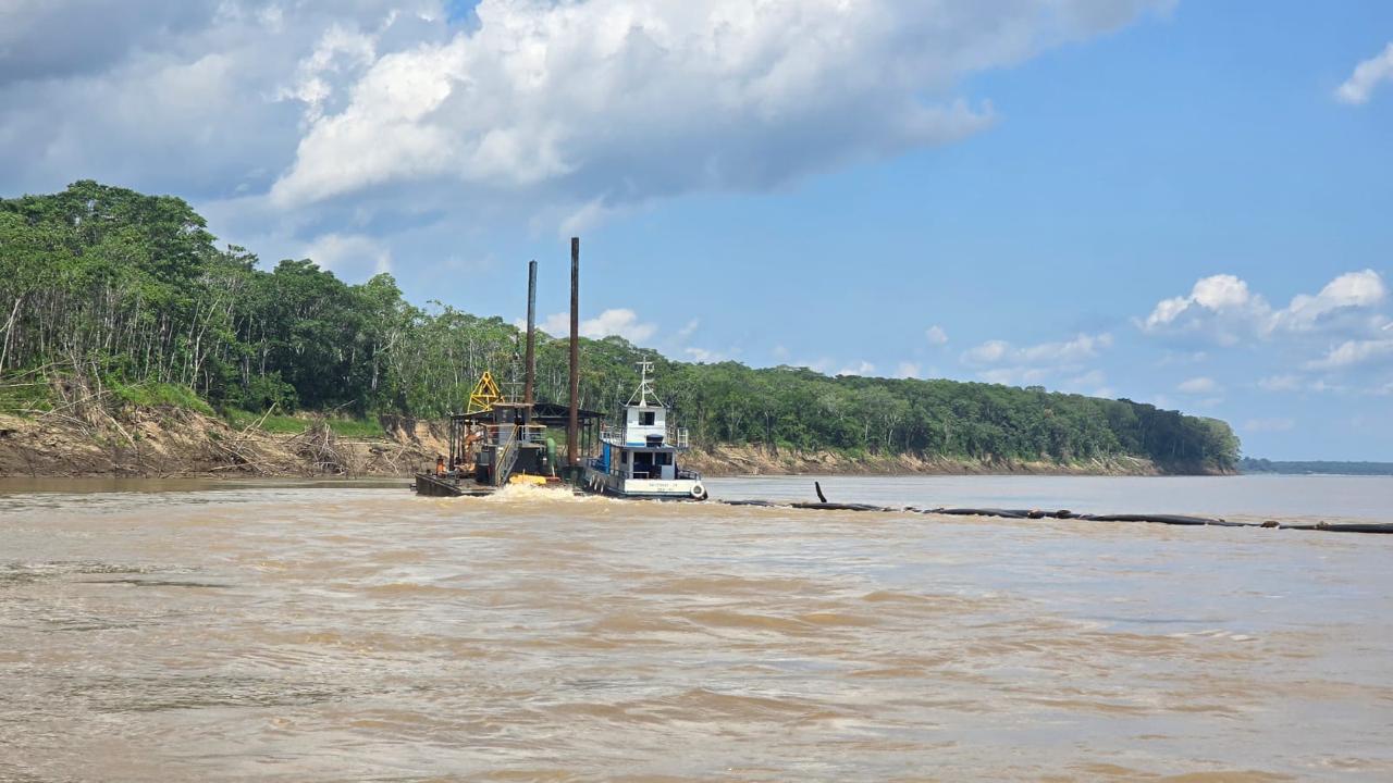 OBRAS: DNIT avança na dragagem de passos críticos do Rio Madeira