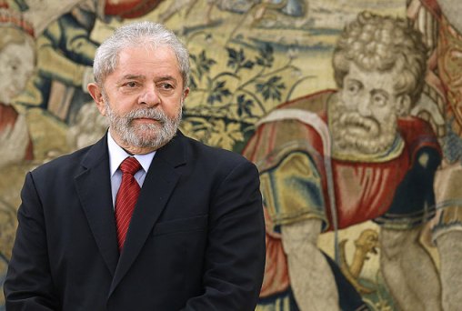 Receita investiga doações de empreiteiras ao Instituto Lula