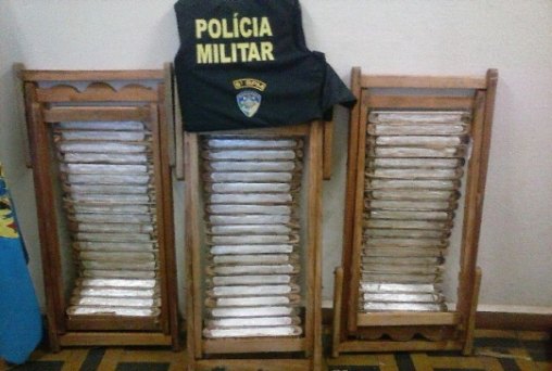 Denúncia leva polícia a apreender mais de 8 quilos de pasta base de cocaína