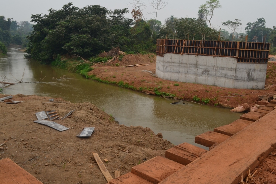 COLORADO DO OESTE: Nova ponte de concreto sobre o Rio Escondido promete impulsionar economia