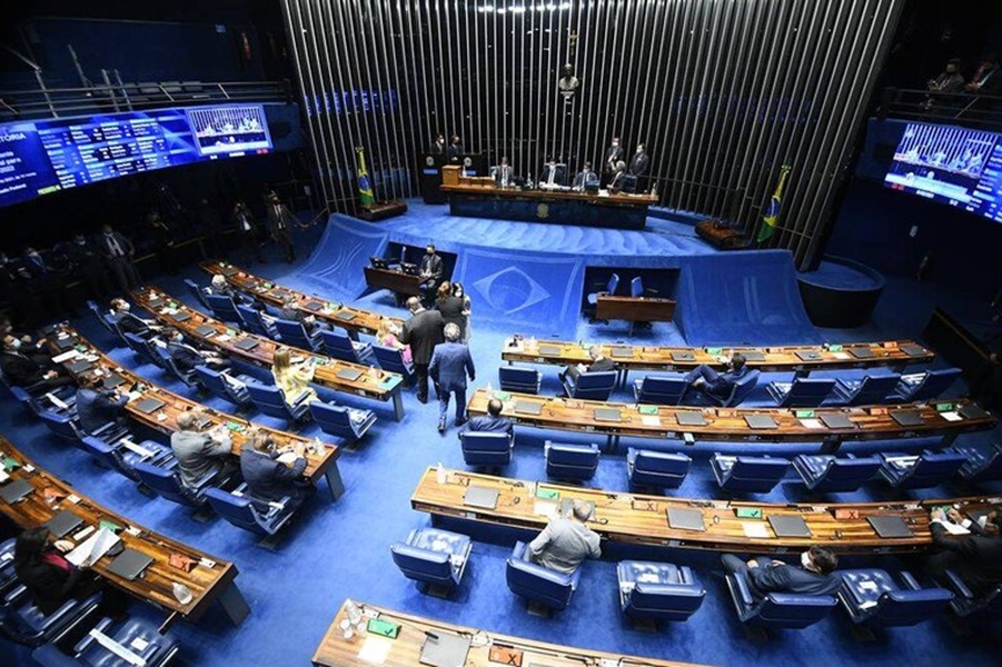 SALÁRIO MÍNIMO: Senado finaliza votação da PEC do corte de gastos com mudanças 