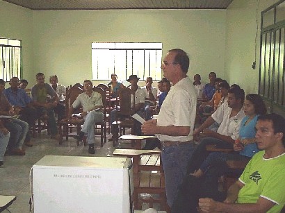 Lideranças da Emater discutem em Pimenta Bueno ações para 2006