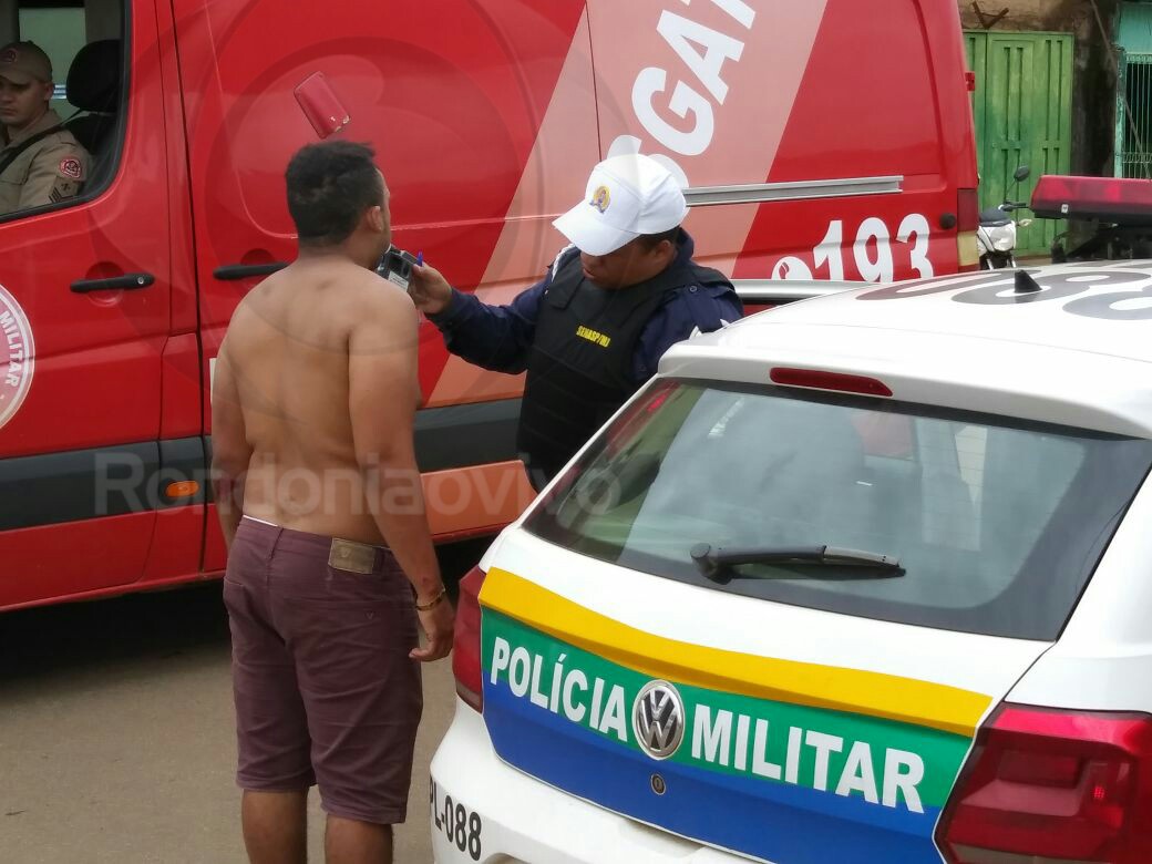 LEI SECA: Vendedor embriagado é preso após invadir preferencial e causar acidente