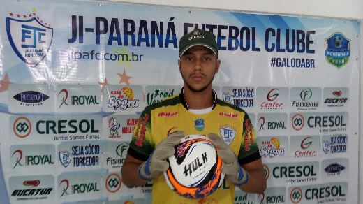 Ji-Paraná apresenta o goleiro Isaac Nobre