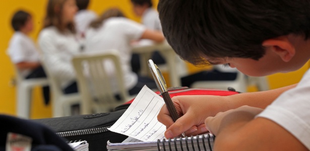 ANO LETIVO: Justiça ordena efetivar matrículas e custear transporte de estudantes