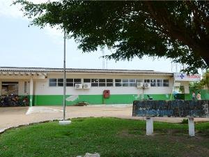 Hospital nega atestado de óbito e mãe leva bebê nos braços até IML 