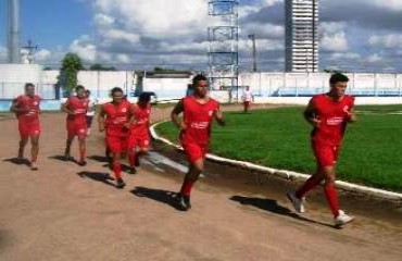 FUTEBOL - Moto Clube apresenta parte do elenco para a disputa do estadual 2010