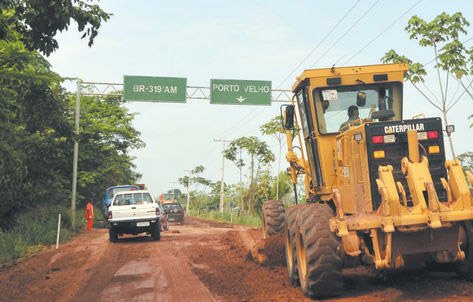 DNIT pede ao IBAMA suspensão do embargo na BR 319