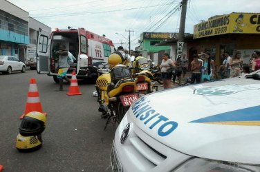 CENA DA CIDADE – Acidente deixa mototaxista gravemente ferido - FOTOS