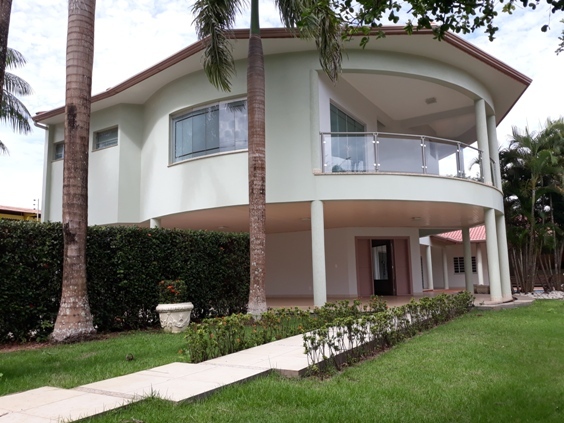 Excelente casa à venda na avenida Rio Madeira