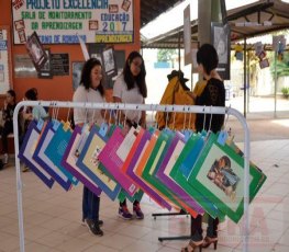 Escola promove projeto interdisciplinar de incentivo à leitura