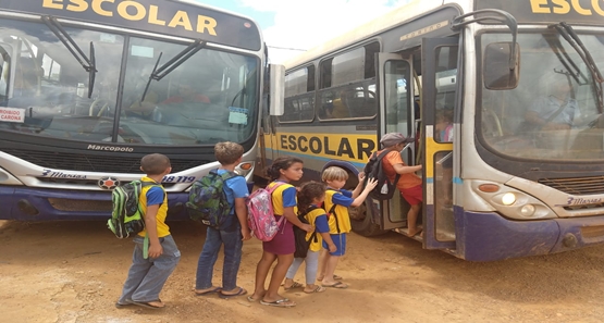 EXPLICAÇÕES: TCE pede esclarecimentos ao secretario de educação sobre transporte escolar