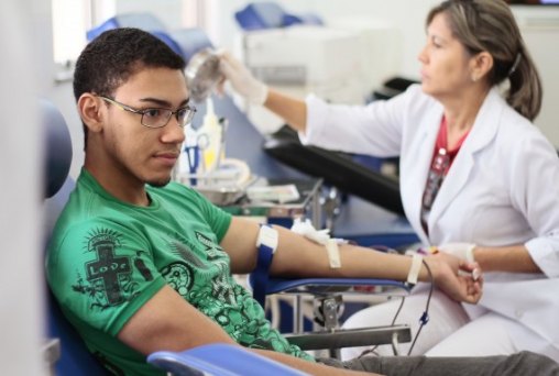 Fhemeron comemora Dia do Doador de Sangue com atividades diversas 