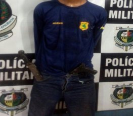 Adolescente é detido com arma artesanal após cometer roubo