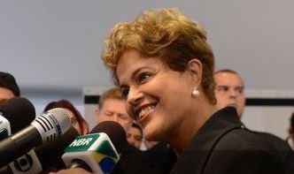 Dilma confirma correção de 4,5% na tabela do Imposto de Renda