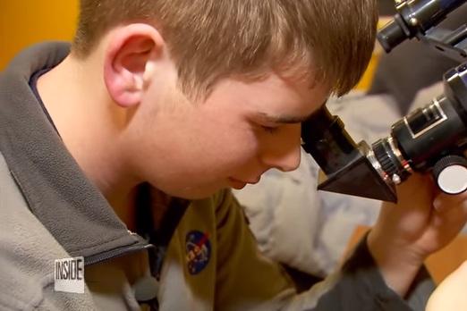 VÍDEO: Estagiário da Nasa descobre planeta com dois sóis em seu 3° dia de trabalho