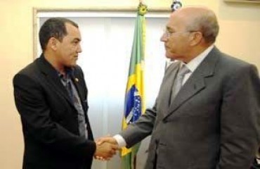 TRAINDO O POVO - Assembléia aprova e Confúcio isenta ICMS para Usinas, retroativos a Janeiro de 2008