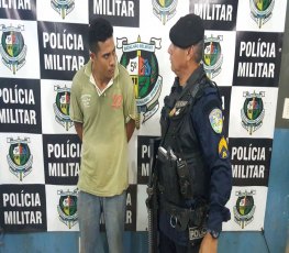 CAIU: Homem armado ameaça sargento da PM e acaba preso com 6 quilos de droga 