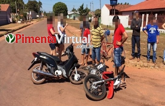 Motociclistas ficam feridas após colisão