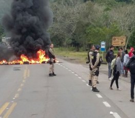  No Acre, PRF mobiliza equipe para acompanhar ameaça de indios no linhão