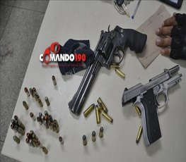 Polícia prende jovem portando duas armas de 'grosso' calibre