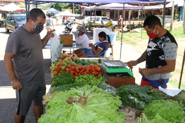 PAA: Produtores rurais realizam entrega de produtos alimentícios